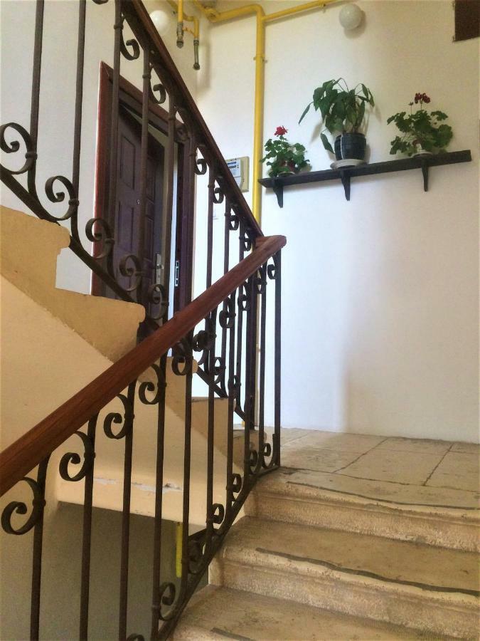 Noemi City Apartments Пула Экстерьер фото